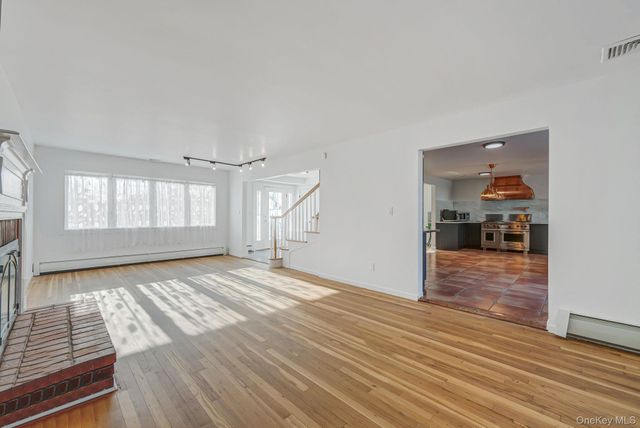 204 Bayview Avenue, Massapequa, NY 11758