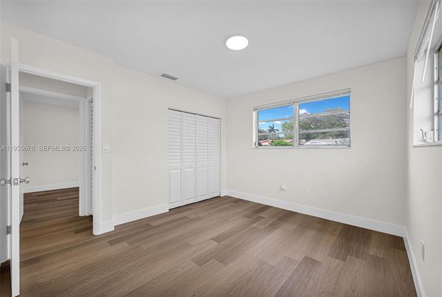 11812 NE 14th Ave, Miami, FL 33161