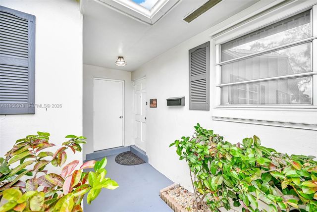 11812 NE 14th Ave, Miami, FL 33161