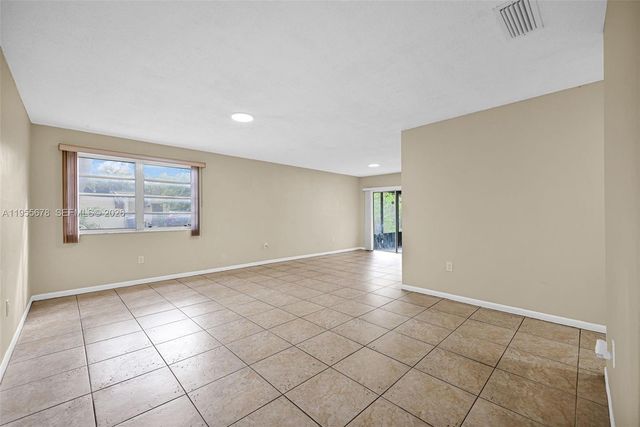 11812 NE 14th Ave, Miami, FL 33161