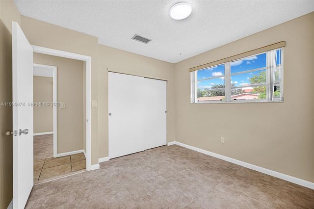 11812 NE 14th Ave, Miami, FL 33161