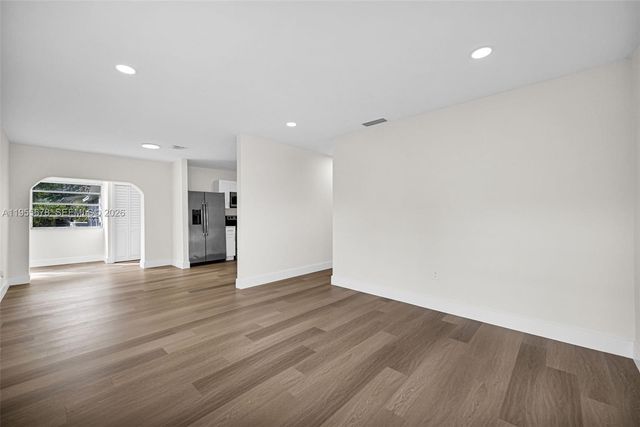 11812 NE 14th Ave, Miami, FL 33161