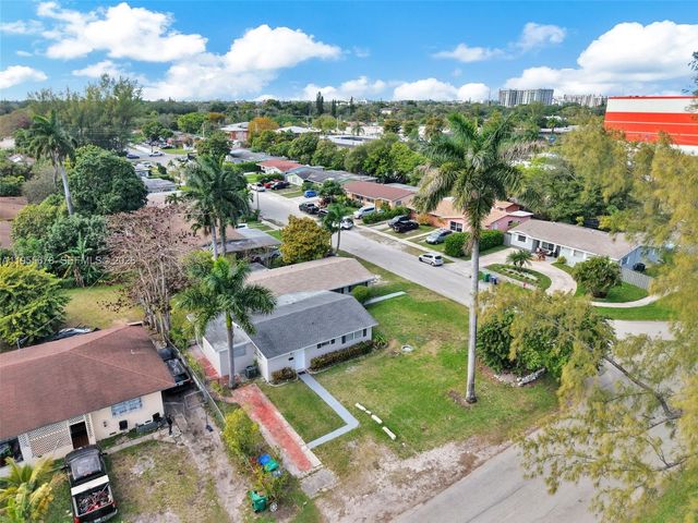 11812 NE 14th Ave, Miami, FL 33161