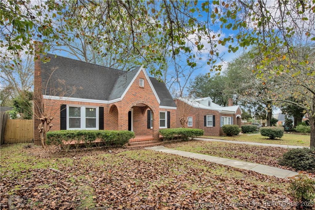 308 E 17th Street, Lumberton, NC 28358 — photo 2