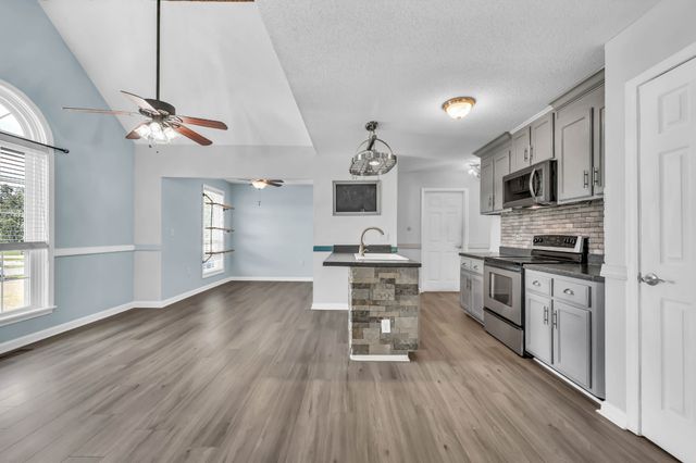 412 Martin Rd, Clarksville, TN 37042