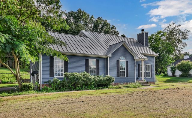 412 Martin Rd, Clarksville, TN 37042