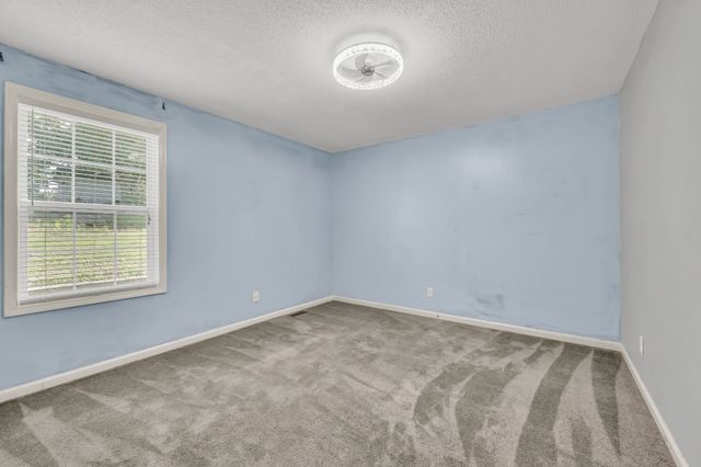 412 Martin Rd, Clarksville, TN 37042