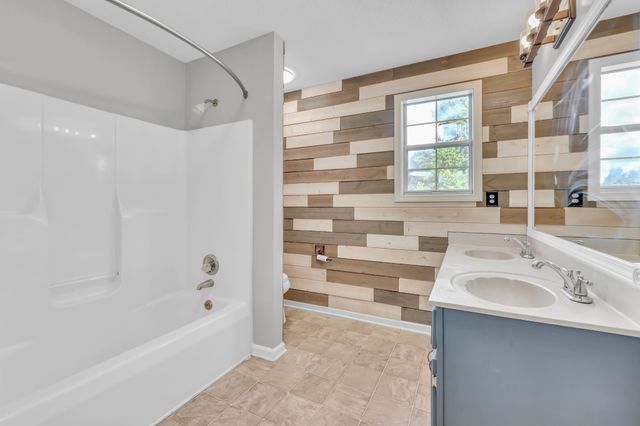 412 Martin Rd, Clarksville, TN 37042