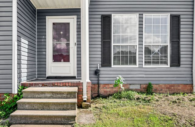 412 Martin Rd, Clarksville, TN 37042