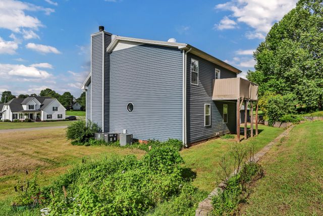 412 Martin Rd, Clarksville, TN 37042
