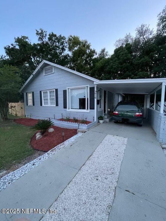 3910 GRANT Road, Jacksonville, FL 32207