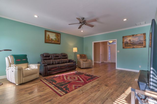 10826 Havenwood Meadows Drive, Evansville, IN 47725