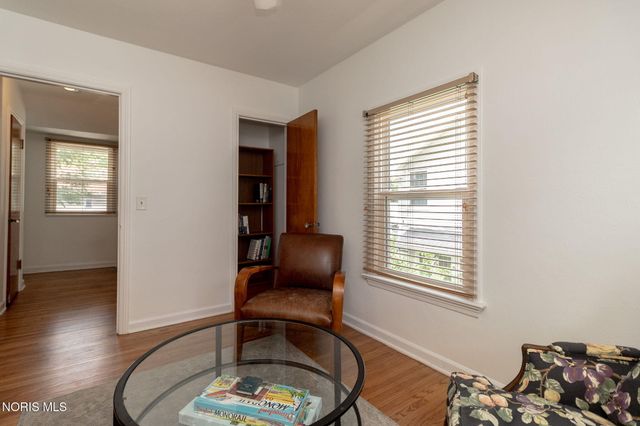 2512 Berdan Avenue, Toledo, OH 43613