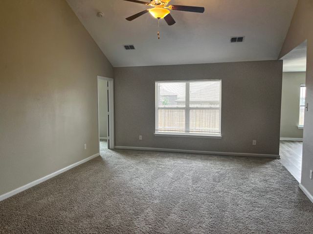 13624 Roosevelt Arch Drive, Ponder, TX 76259