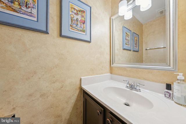 7307 CASTLEBERG CT, Alexandria, VA 22315