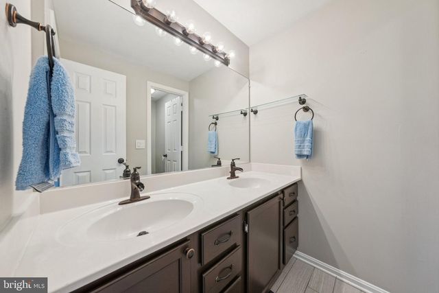 7307 CASTLEBERG CT, Alexandria, VA 22315