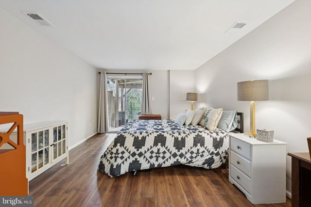 7307 CASTLEBERG CT, Alexandria, VA 22315