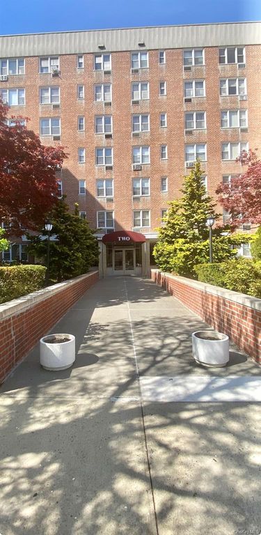 2 Sadore Lane 5Z, Yonkers, NY 10710 — exterior