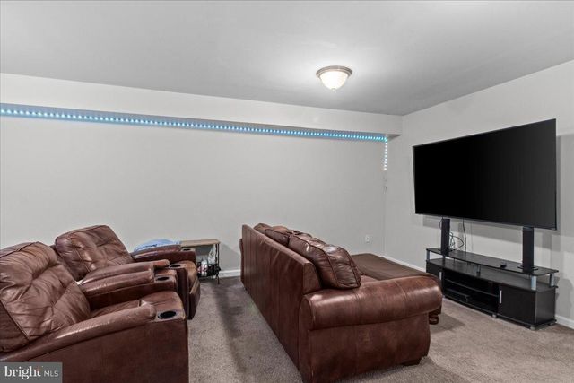 403 DOGWOOD DR, Deptford, NJ 08096