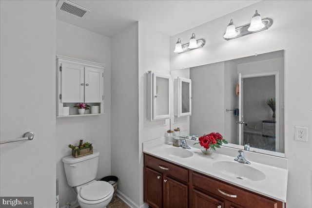 403 DOGWOOD DR, Deptford, NJ 08096