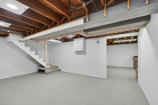 3304 Spring Arbor Road, Jackson, MI 49203