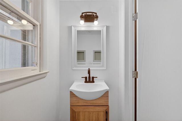 3304 Spring Arbor Road, Jackson, MI 49203