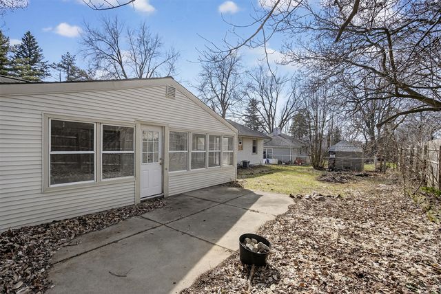 3304 Spring Arbor Road, Jackson, MI 49203