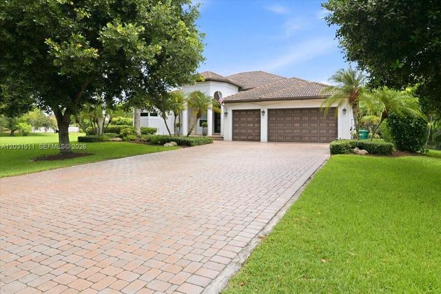 12160 NW 18th Street, Plantation, FL 33323