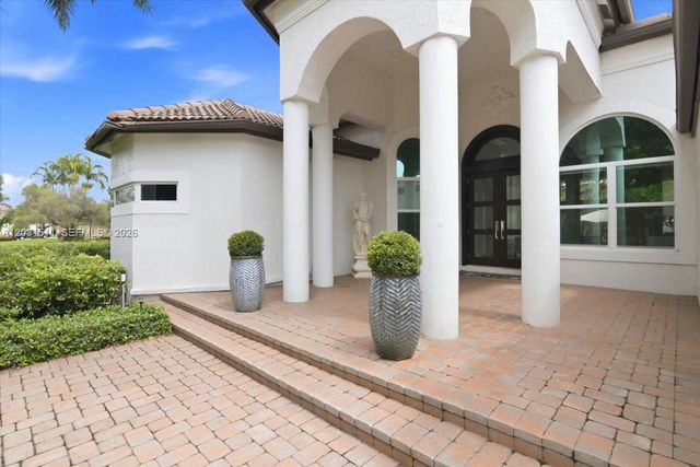 12160 NW 18th Street, Plantation, FL 33323