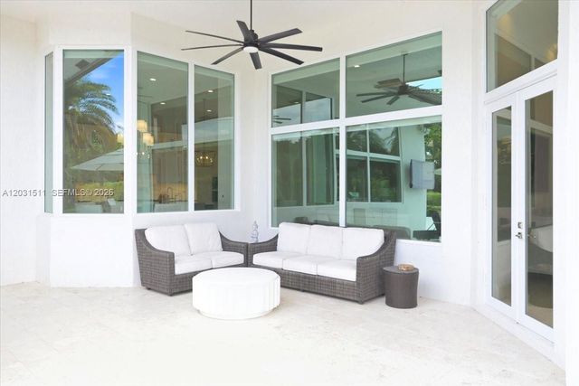 12160 NW 18th Street, Plantation, FL 33323
