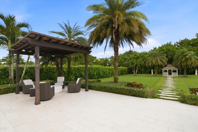 12160 NW 18th Street, Plantation, FL 33323