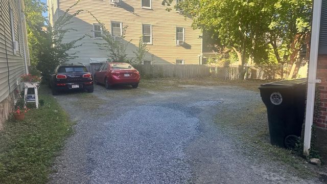 22 High St 3, Salem, MA 01970