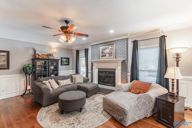 3412 Oakridge Drive SW, Decatur, AL 35603