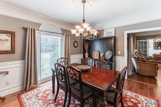 3412 Oakridge Drive SW, Decatur, AL 35603