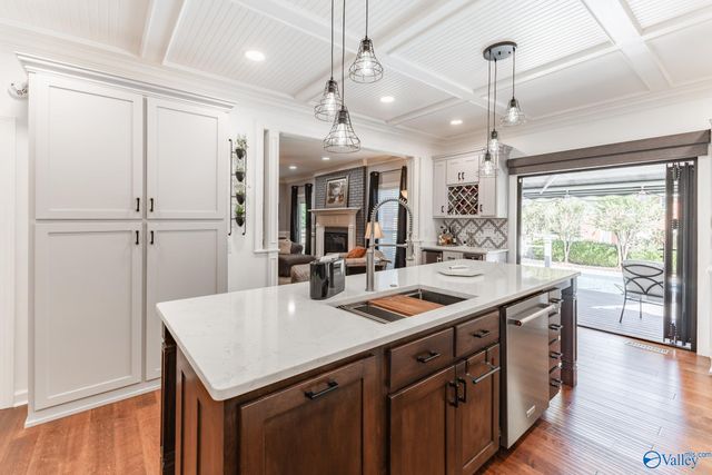 3412 Oakridge Drive SW, Decatur, AL 35603