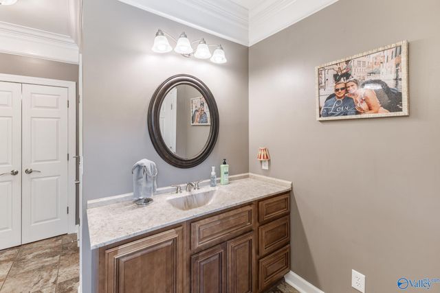 3412 Oakridge Drive SW, Decatur, AL 35603