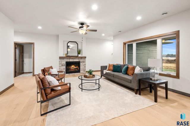 425 E 8th St Street, Tea, SD 57064