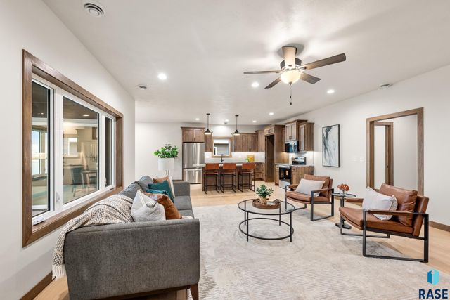 425 E 8th St Street, Tea, SD 57064