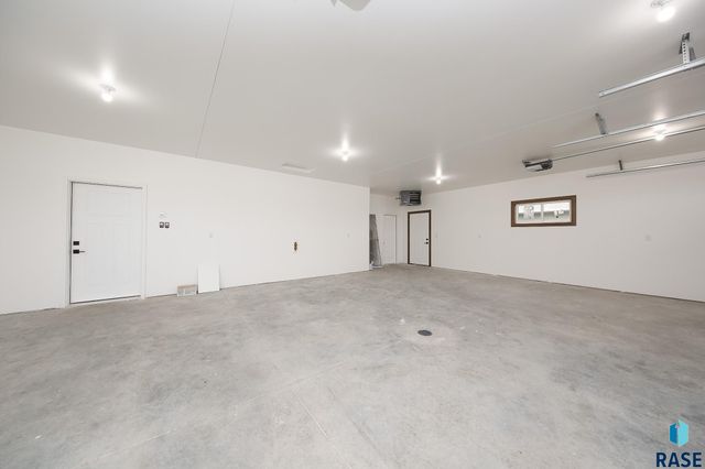 425 E 8th St Street, Tea, SD 57064