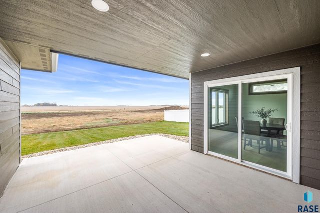 425 E 8th St Street, Tea, SD 57064