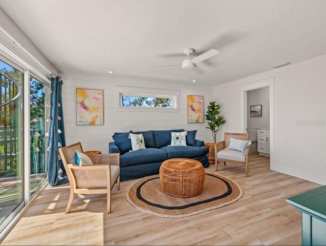 204 COOLIDGE DRIVE, Sarasota, FL 34236