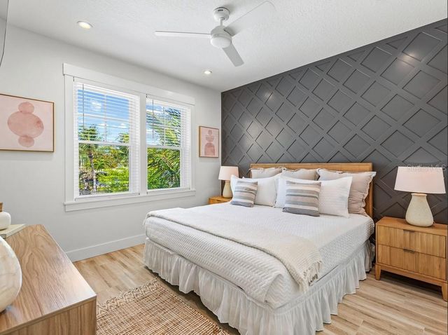 204 COOLIDGE DRIVE, Sarasota, FL 34236