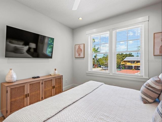 204 COOLIDGE DRIVE, Sarasota, FL 34236
