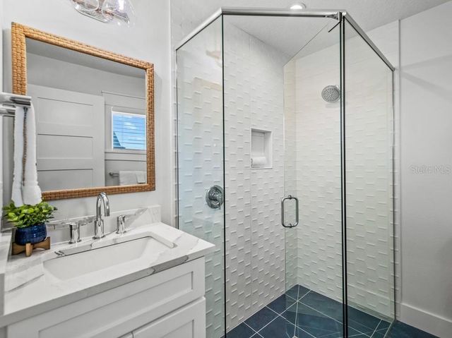 204 COOLIDGE DRIVE, Sarasota, FL 34236