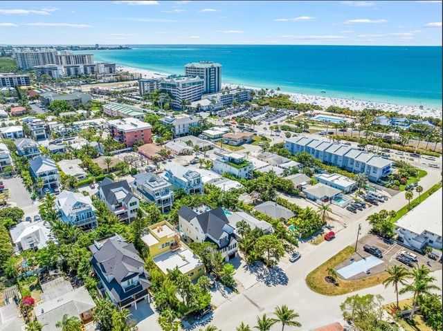 204 COOLIDGE DRIVE, Sarasota, FL 34236