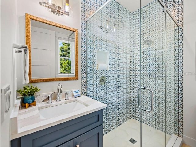 204 COOLIDGE DRIVE, Sarasota, FL 34236