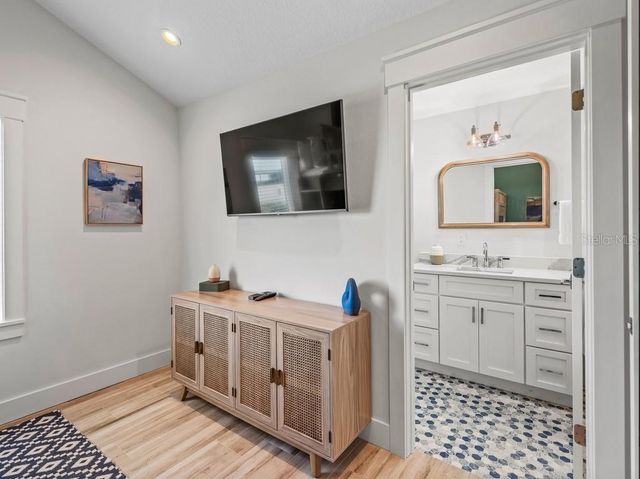 204 COOLIDGE DRIVE, Sarasota, FL 34236