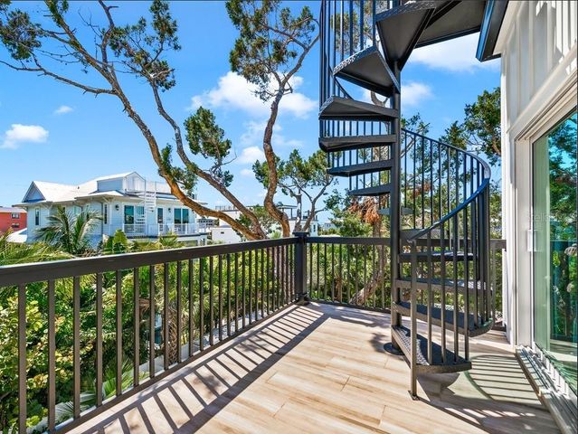 204 COOLIDGE DRIVE, Sarasota, FL 34236