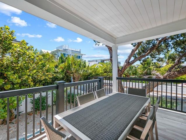204 COOLIDGE DRIVE, Sarasota, FL 34236