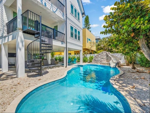 204 COOLIDGE DRIVE, Sarasota, FL 34236